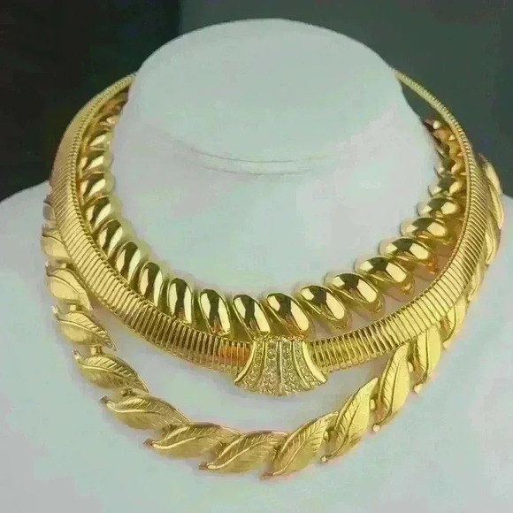 Napier Jewelry - Vintage Napier Gold Tone / Gold Plated necklaces set of 3